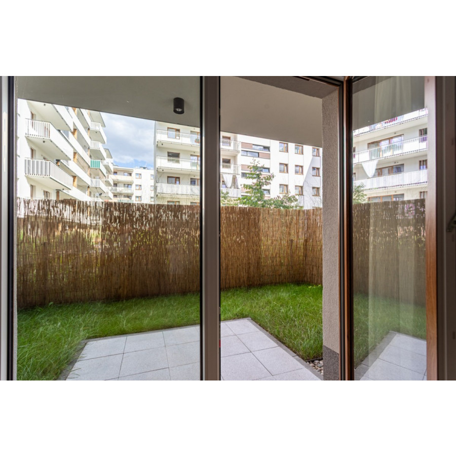 mazowieckie, powiat Warszawa, Warszawa, Żupnicza, studio I&nbsp;wydzielona kuchnia | ogr&oacute;dek | 29 m&sup2;