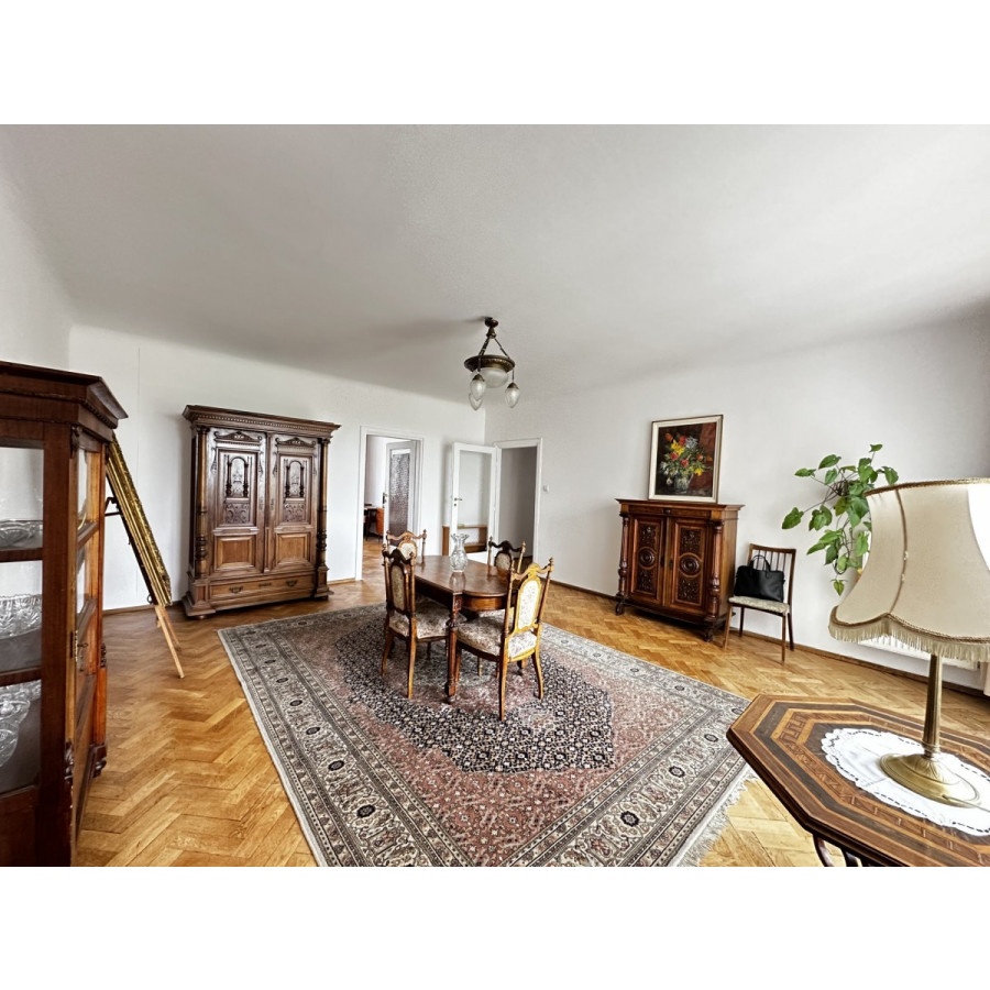 mazowieckie, Warszawa, Ochota, Aleja Niepodległości, Apartament w kamienicy 4 pokoje 5 piętro winda