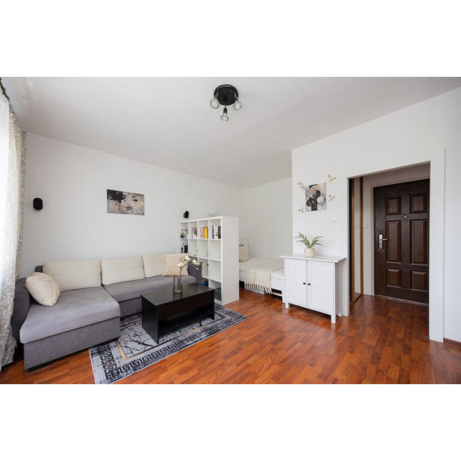 mazowieckie, Warszawa, Mokot&oacute;w, Katalońska, Dobra komunikacja Oddzielna kuchnia Dużo zieleni