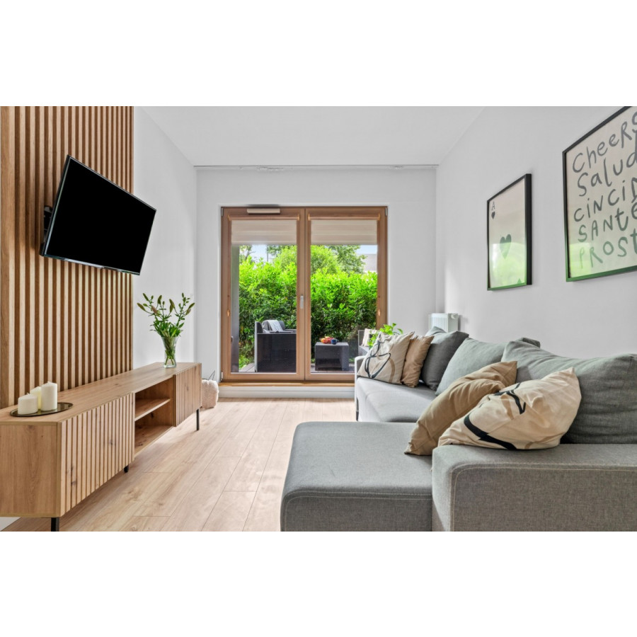 mazowieckie, Warszawa, Mokot&oacute;w, Suwak, 2 pokoje | Doskonała lokalizacja | Taras i ogr&oacute;dek