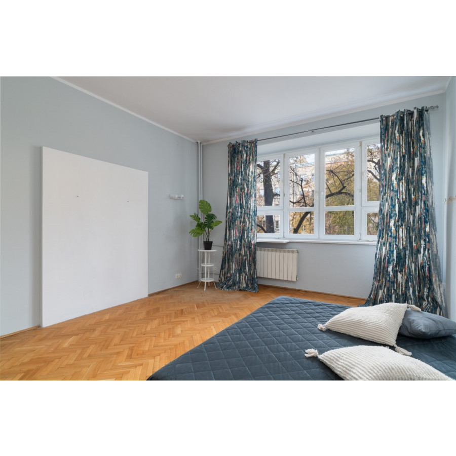 mazowieckie, Warszawa, Mokot&oacute;w, Aleja Niepodległości, Stary Mokot&oacute;w kamienica z 1939r. 3 pokoje