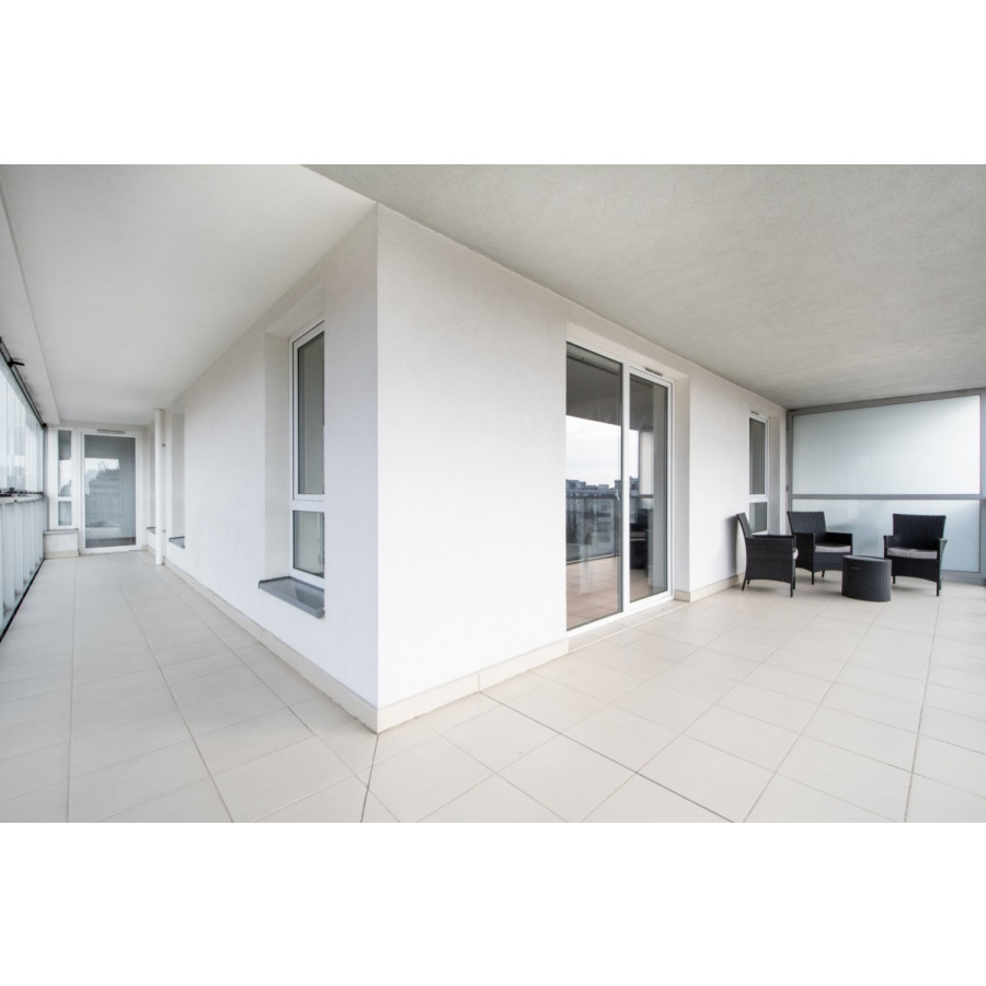 mazowieckie, Warszawa, Mokot&oacute;w, Postępu, Taras 32 m&sup2; - 4 pokoje - apartamentowiec