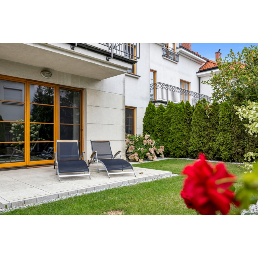 mazowieckie, Warszawa, Wilan&oacute;w, Dom przy spokojnej uliczce w pobliżu placu Vogla