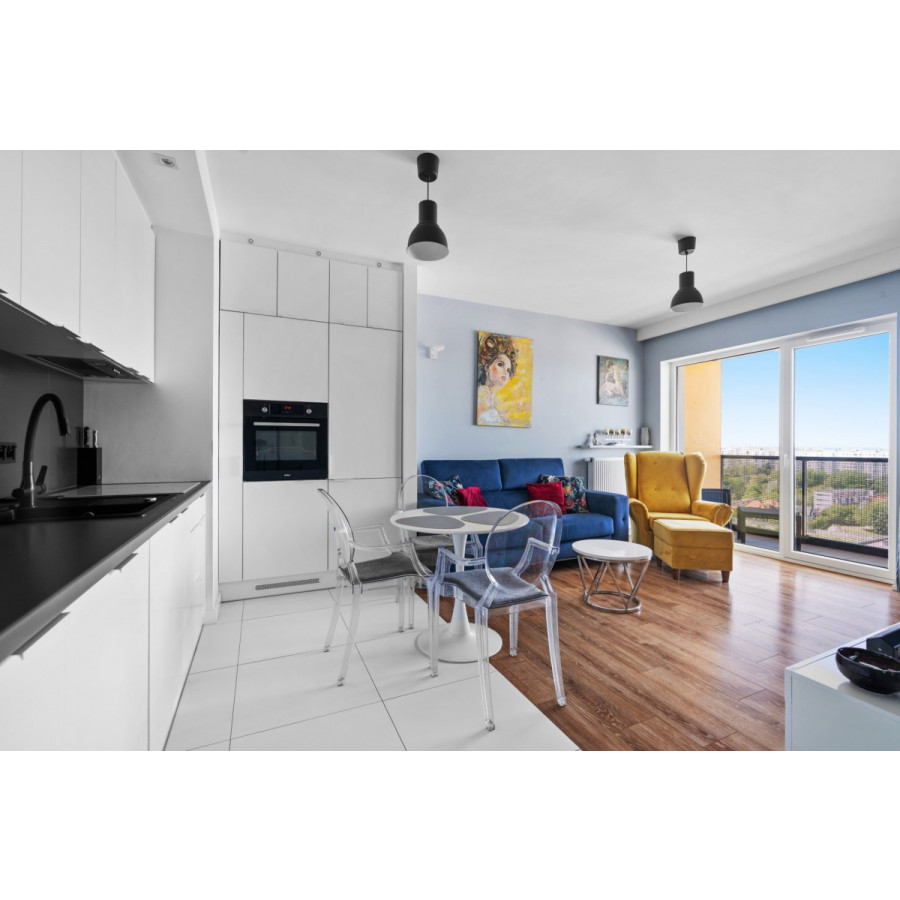 mazowieckie, Warszawa, Targ&oacute;wek, Głębocka, *Moderna*widok na Wwa*Metro*las*