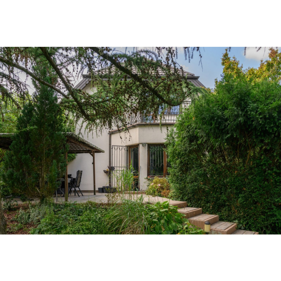 mazowieckie, Warszawa, Wesoła, Brata Alberta, Przestronny dom po remoncie na dużej działce 1175m