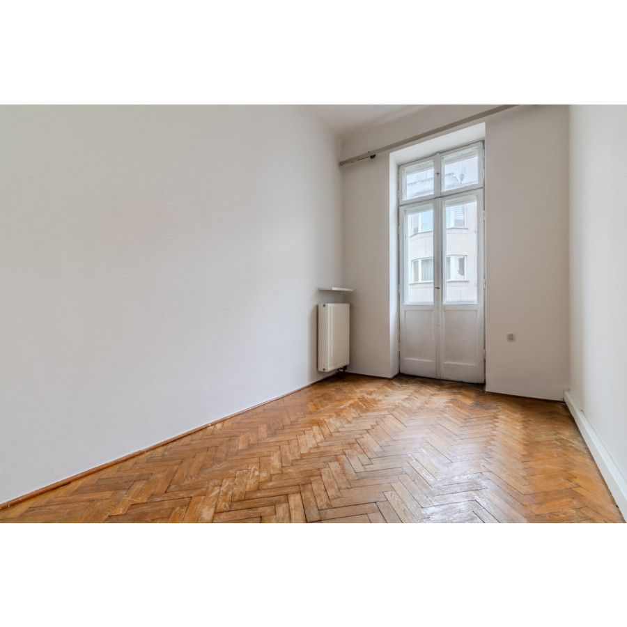 mazowieckie, Warszawa, Śr&oacute;dmieście, Lwowska, Z Windą /Z balkonem/W przedwojennej kamienicy