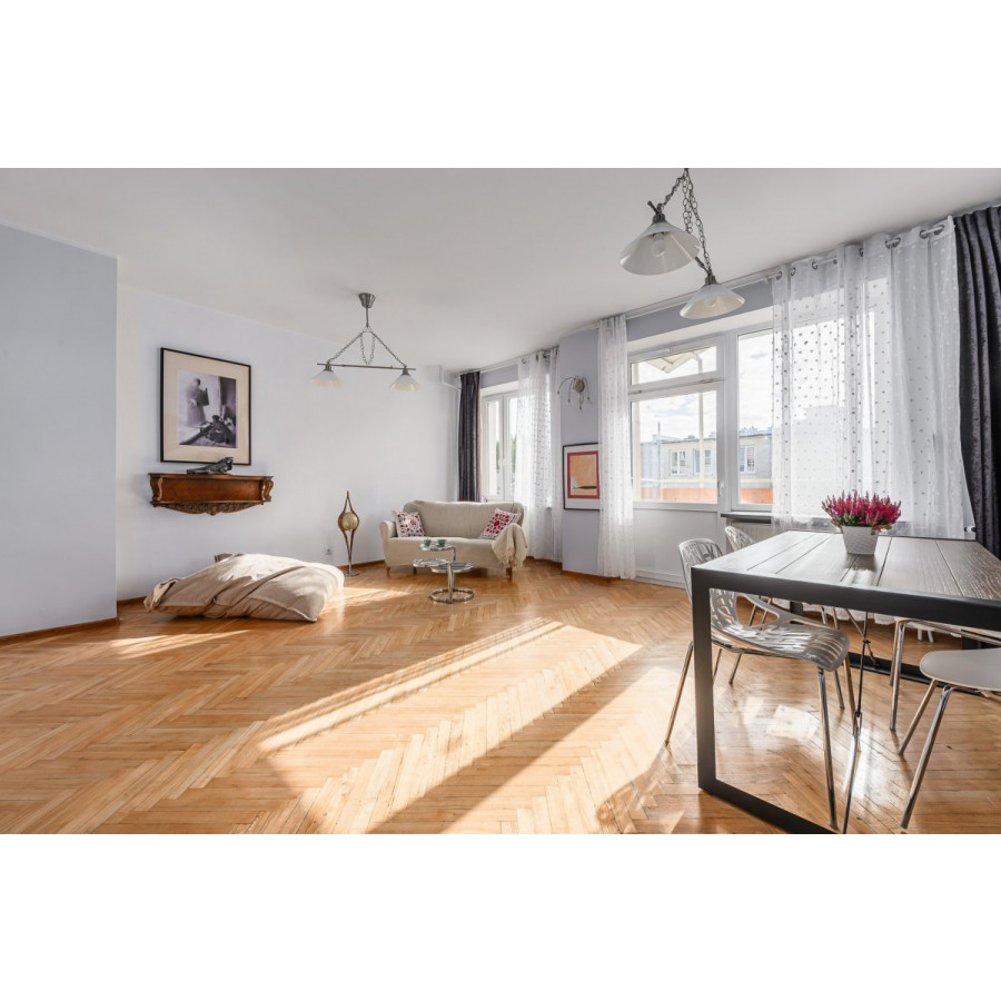 mazowieckie, Warszawa, Śr&oacute;dmieście, Hoża, Mieszkanie z osobną pracownią | dwa balkony