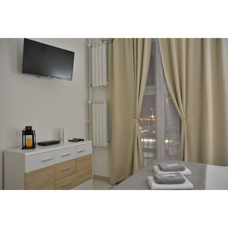 mazowieckie, Warszawa, Śr&oacute;dmieście, Marszałkowska, Kawalerka przy metrze