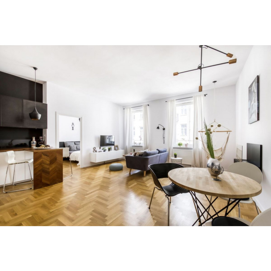 mazowieckie, Warszawa, Śr&oacute;dmieście, Poznańska, 2-pokojowy apartament w kamienicy na Poznańskiej